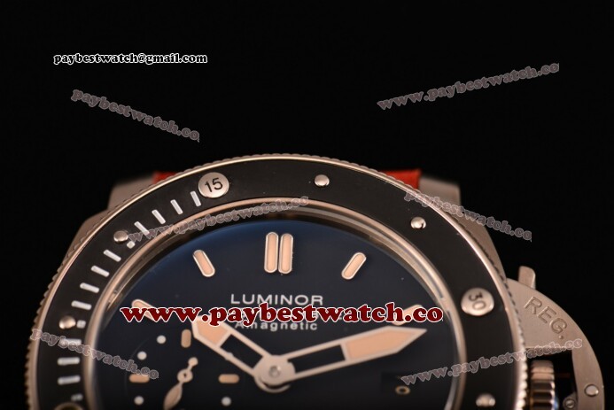 Panerai Luminor Submersible 1950's Amagnetic 3 Days Automatic Titanio PAM00389 Black Dial Titanium Watch