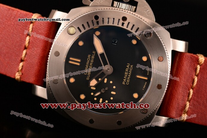 Panerai Luminor Submersible 1950 3 Days Automatic Ceramica PAM00305 Black Dial Yellow Markers Steel Watch